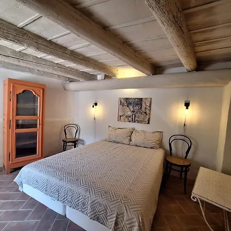 Maison De Charme Village Pres D'avignon